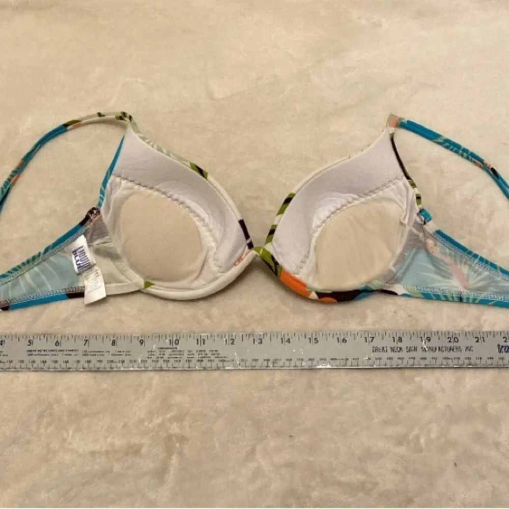 Liquid Blue Floral Bikini Top - Multicolor